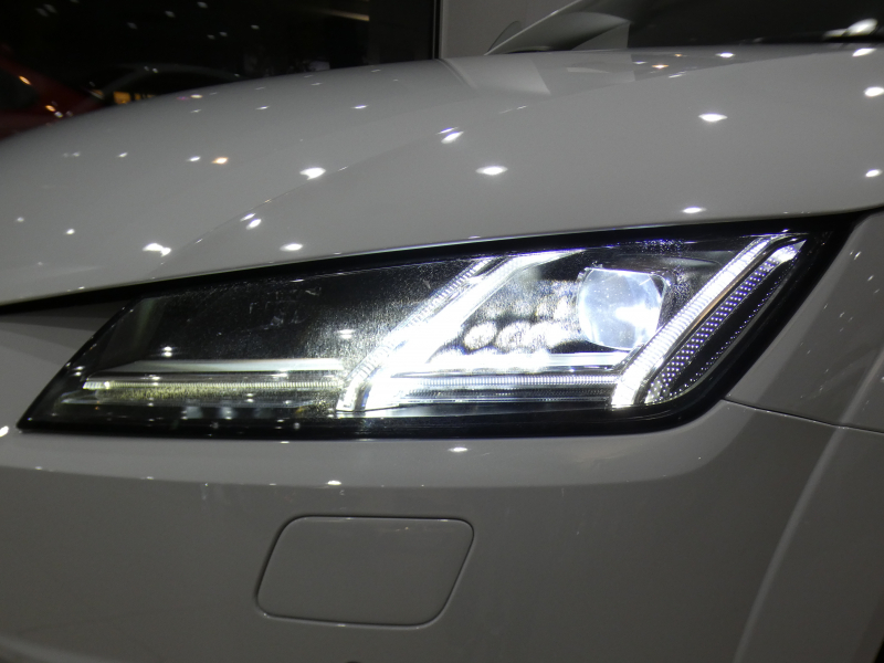 アウディ TTクーペ TTｸｰﾍﾟ 2.0TFSI Sﾗｲﾝ&ｱｼｽﾀﾝｽPKG　ADVｷｰ ｸﾙｺﾝ 半革 MMIﾅﾋﾞTV Bｶﾒﾗ PDC ﾊﾞｰﾁｬﾙCP ﾏﾄﾘｸｽLED 前後Dﾚｺ Sﾗｲﾝｴｸｽﾃﾘｱ&18AW　2年保証