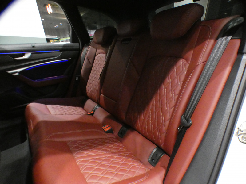 アウディ S6 S6ｱﾊﾞﾝﾄ ｴｸｽﾃﾝﾃﾞｯﾄﾞﾌﾙﾚｻﾞｰ&ﾄﾞﾗｲﾋﾞﾝｸﾞPKG　1ｵｰﾅｰ 追ACC ﾚｰﾝ&ｻｲﾄﾞｱｼｽﾄ 赤革 全席ﾋｰﾀｰ ﾀｯﾁﾚｽﾎﾟﾝｽ付MMIﾅﾋﾞTV ﾊﾞｰﾁｬﾙCP B&Oｻｳﾝﾄﾞ 全周囲ｶﾒﾗ PDC HDﾏﾄﾘｸｽLED 専用ｴｸｽﾃﾘｱ OP21AW 450ps　2年保証