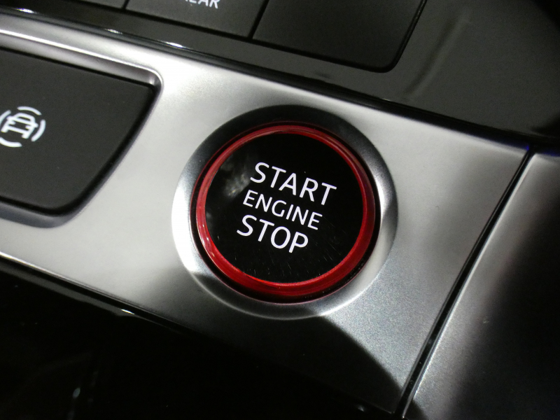 アウディ S6 S6ｱﾊﾞﾝﾄ ｴｸｽﾃﾝﾃﾞｯﾄﾞﾌﾙﾚｻﾞｰ&ﾄﾞﾗｲﾋﾞﾝｸﾞPKG　1ｵｰﾅｰ 追ACC ﾚｰﾝ&ｻｲﾄﾞｱｼｽﾄ 赤革 全席ﾋｰﾀｰ ﾀｯﾁﾚｽﾎﾟﾝｽ付MMIﾅﾋﾞTV ﾊﾞｰﾁｬﾙCP B&Oｻｳﾝﾄﾞ 全周囲ｶﾒﾗ PDC HDﾏﾄﾘｸｽLED 専用ｴｸｽﾃﾘｱ OP21AW 450ps　2年保証