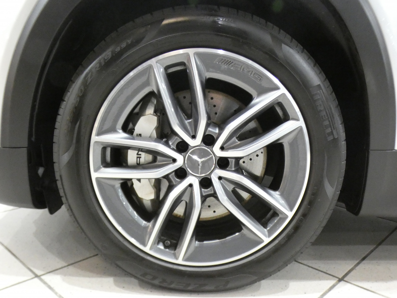 AMG GLB GLB35 4MATIC AMGｱﾄﾞﾊﾞﾝｽﾄPKG　黒&赤革 ﾋｰﾀｰ ﾊﾟﾉﾗﾏSR MBUX ﾍｯﾄﾞｱｯﾌﾟDSP Meｺﾈｸﾄ ﾜｲﾔﾚｽCH 全周囲ｶﾒﾗ PTS ﾏﾙﾁﾋﾞｰﾑLED ｱﾝﾋﾞｴﾝﾄﾗｲﾄ 専用ｴｸｽﾃﾘｱ&19AW 306ps　2年保証