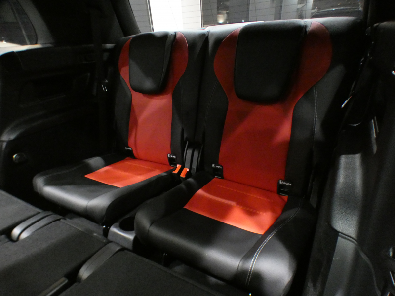 AMG GLB GLB35 4MATIC AMGｱﾄﾞﾊﾞﾝｽﾄPKG　黒&赤革 ﾋｰﾀｰ ﾊﾟﾉﾗﾏSR MBUX ﾍｯﾄﾞｱｯﾌﾟDSP Meｺﾈｸﾄ ﾜｲﾔﾚｽCH 全周囲ｶﾒﾗ PTS ﾏﾙﾁﾋﾞｰﾑLED ｱﾝﾋﾞｴﾝﾄﾗｲﾄ 専用ｴｸｽﾃﾘｱ&19AW 306ps　2年保証