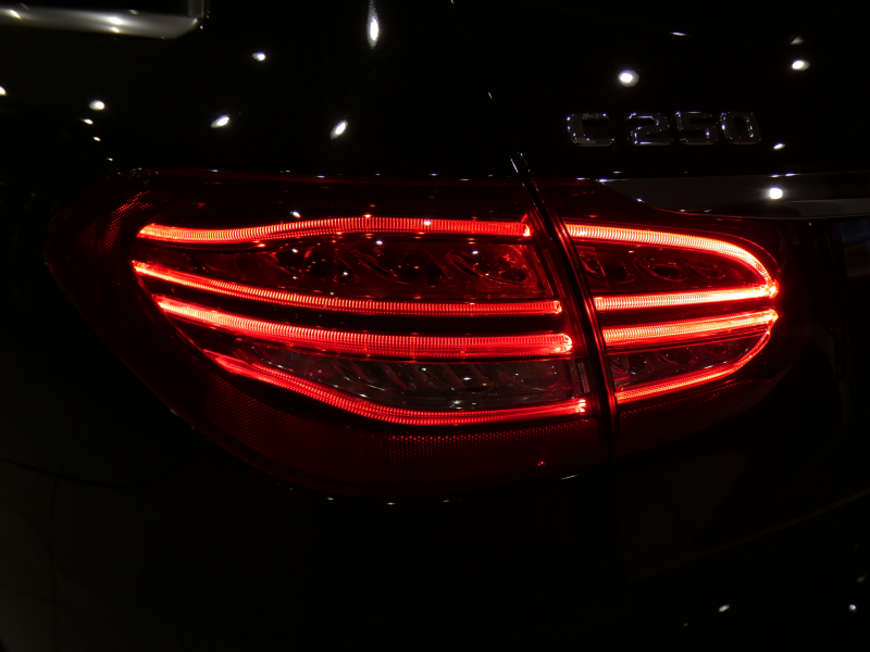 メルセデスベンツ Cクラス C250ｽﾃｰｼｮﾝﾜｺﾞﾝ ｽﾎﾟｰﾂ ﾚｰﾀﾞｰｾｰﾌﾃｨPKG　ｷｰﾚｽｺﾞｰ 黒革 ﾋｰﾀｰ ﾅﾋﾞTV ﾌﾞﾙﾒｽﾀｰ ﾍｯﾄﾞｱｯﾌﾟDSP Bｶﾒﾗ PTS LEDﾗｲﾄ ｱﾝﾋﾞｴﾝﾄﾗｲﾄ ｵｰﾄﾃｰﾙｹﾞｰﾄ AMGｽﾀｲﾘﾝｸﾞ&19AW 9AT　2年保証