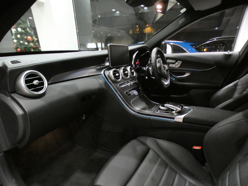 メルセデスベンツ Cクラス C250ｽﾃｰｼｮﾝﾜｺﾞﾝ ｽﾎﾟｰﾂ ﾚｰﾀﾞｰｾｰﾌﾃｨPKG　ｷｰﾚｽｺﾞｰ 黒革 ﾋｰﾀｰ ﾅﾋﾞTV ﾌﾞﾙﾒｽﾀｰ ﾍｯﾄﾞｱｯﾌﾟDSP Bｶﾒﾗ PTS LEDﾗｲﾄ ｱﾝﾋﾞｴﾝﾄﾗｲﾄ ｵｰﾄﾃｰﾙｹﾞｰﾄ AMGｽﾀｲﾘﾝｸﾞ&19AW 9AT　2年保証