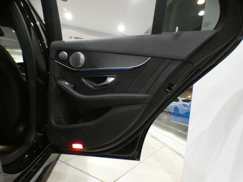 メルセデスベンツ Cクラス C250ｽﾃｰｼｮﾝﾜｺﾞﾝ ｽﾎﾟｰﾂ ﾚｰﾀﾞｰｾｰﾌﾃｨPKG　ｷｰﾚｽｺﾞｰ 黒革 ﾋｰﾀｰ ﾅﾋﾞTV ﾌﾞﾙﾒｽﾀｰ ﾍｯﾄﾞｱｯﾌﾟDSP Bｶﾒﾗ PTS LEDﾗｲﾄ ｱﾝﾋﾞｴﾝﾄﾗｲﾄ ｵｰﾄﾃｰﾙｹﾞｰﾄ AMGｽﾀｲﾘﾝｸﾞ&19AW 9AT　2年保証