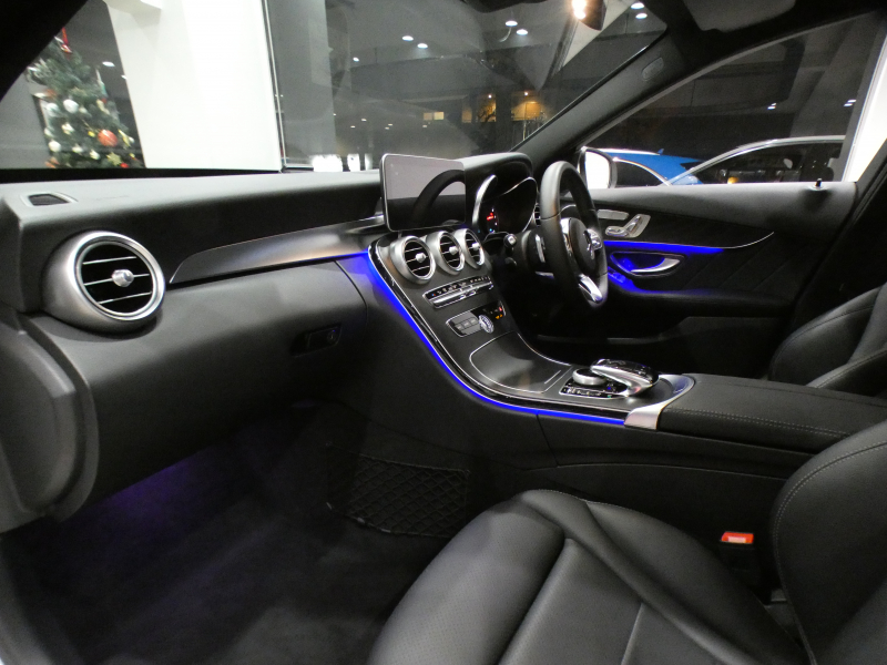 メルセデスベンツ Cクラス C200 AVG AMGﾗｲﾝ ﾚｰﾀﾞｰｾｰﾌﾃｨPKG　後期 BSG搭載 有償色 黒革 ﾋｰﾀｰ ﾅﾋﾞTV carplay Bｶﾒﾗ PTS ﾏﾙﾁﾋﾞｰﾑLED ｱﾝﾋﾞｴﾝﾄﾗｲﾄ AMGｽﾀｲﾘﾝｸﾞ&18AW　2年保証