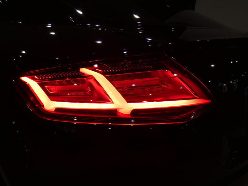 アウディ TTクーペ TTｸｰﾍﾟ 2.0TFSIｸﾜﾄﾛ ﾚｻﾞｰ&ｱｼｽﾀﾝｽPKG　ADVｷｰ ｸﾙｺﾝ 黒革 ﾋｰﾀｰ MMIﾅﾋﾞTV Bｶﾒﾗ PDC ﾊﾞｰﾁｬﾙCP ﾏﾄﾘｸｽLED 後期ﾌﾛﾝﾄｸﾞﾘﾙ Fｶｰﾎﾞﾝｽﾎﾟｲﾗｰ 18AW　2年保証