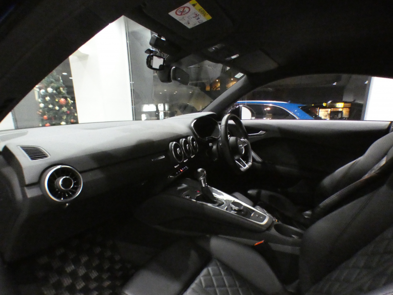 アウディ TTクーペ TTｸｰﾍﾟ 2.0TFSIｸﾜﾄﾛ ﾚｻﾞｰ&ｱｼｽﾀﾝｽPKG　ADVｷｰ ｸﾙｺﾝ 黒革 ﾋｰﾀｰ MMIﾅﾋﾞTV Bｶﾒﾗ PDC ﾊﾞｰﾁｬﾙCP ﾏﾄﾘｸｽLED 後期ﾌﾛﾝﾄｸﾞﾘﾙ Fｶｰﾎﾞﾝｽﾎﾟｲﾗｰ 18AW　2年保証