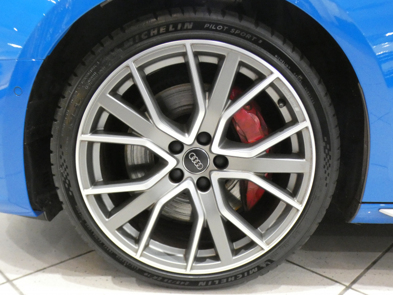 アウディ S4 S4ｱﾊﾞﾝﾄ　1ｵｰﾅｰ 後期 追ACC ﾚｰﾝ&ｻｲﾄﾞｱｼｽﾄ 黒革 ﾏｯｻｰｼﾞ機能 全席ﾋｰﾀｰ ﾊﾟﾉﾗﾏSR ﾀｯﾁﾚｽﾎﾟﾝｽ付MMIﾅﾋﾞ B&Oｻｳﾝﾄﾞ ﾊﾞｰﾁｬﾙCP+ 全周ｶﾒﾗ PDC ﾜｲﾔﾚｽCH ﾏﾄﾘｸｽLED ｱﾝﾋﾞｴﾝﾄﾗｲﾄ 専用ｴｸｽﾃﾘｱ&19AW 赤ｷｬﾘﾊﾟｰ 354ps　2年保証