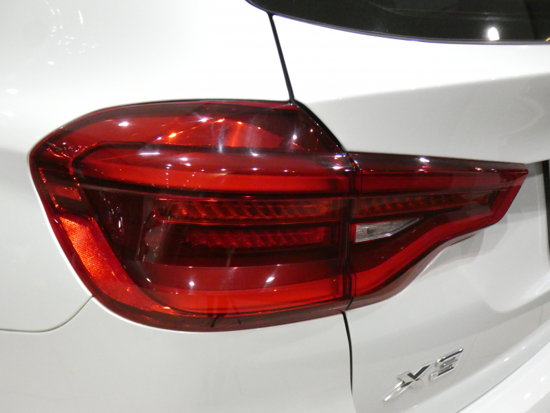 BMW X3 X3 xDrive 20d Xﾗｲﾝ　DｱｼｽﾄP 追ACC ﾚｰﾝCH 衝突軽減 黒革 全席ﾋｰﾀｰ iﾄﾞﾗｲﾌﾞﾅﾋﾞ(ﾀｯﾁP対応第6世代) ﾜｲﾔﾚｽCH ﾍｯﾄﾞｱｯﾌﾟDSP 全周ｶﾒﾗ PDC LEDﾗｲﾄ 19AW　2年保証