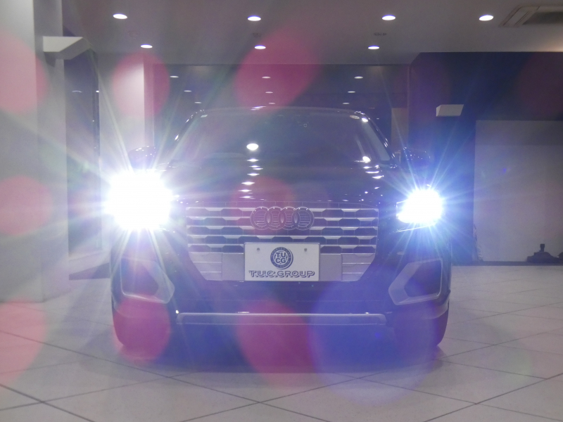 アウディ Q2 Q2 35TFSI ｼﾘﾝﾀﾞｰｵﾝﾃﾞﾝﾏﾝﾄﾞｽﾎﾟｰﾂ ｱｼｽﾀﾝｽPKG　ADVｷｰ 追ACC ﾚｰﾝ&ｻｲﾄﾞｱｼｽﾄ 灰革 ﾋｰﾀｰ MMIﾅﾋﾞ ﾊﾞｰﾁｬﾙCP ｽﾏｰﾄﾌｫﾝIF Bｶﾒﾗ PDC LEDﾗｲﾄ ｵｰﾄﾃｰﾙｹﾞｰﾄ 前後ﾄﾞﾗﾚｺ　2年保証