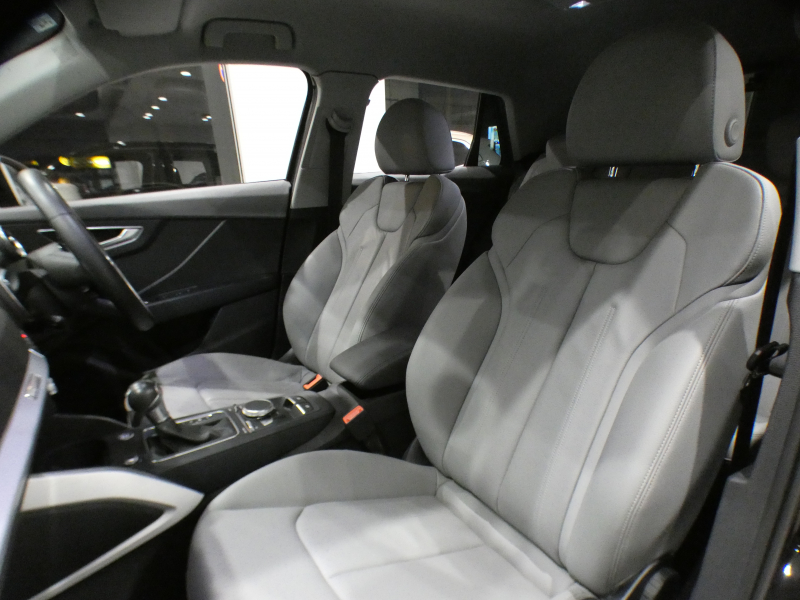 アウディ Q2 Q2 35TFSI ｼﾘﾝﾀﾞｰｵﾝﾃﾞﾝﾏﾝﾄﾞｽﾎﾟｰﾂ ｱｼｽﾀﾝｽPKG　ADVｷｰ 追ACC ﾚｰﾝ&ｻｲﾄﾞｱｼｽﾄ 灰革 ﾋｰﾀｰ MMIﾅﾋﾞ ﾊﾞｰﾁｬﾙCP ｽﾏｰﾄﾌｫﾝIF Bｶﾒﾗ PDC LEDﾗｲﾄ ｵｰﾄﾃｰﾙｹﾞｰﾄ 前後ﾄﾞﾗﾚｺ　2年保証