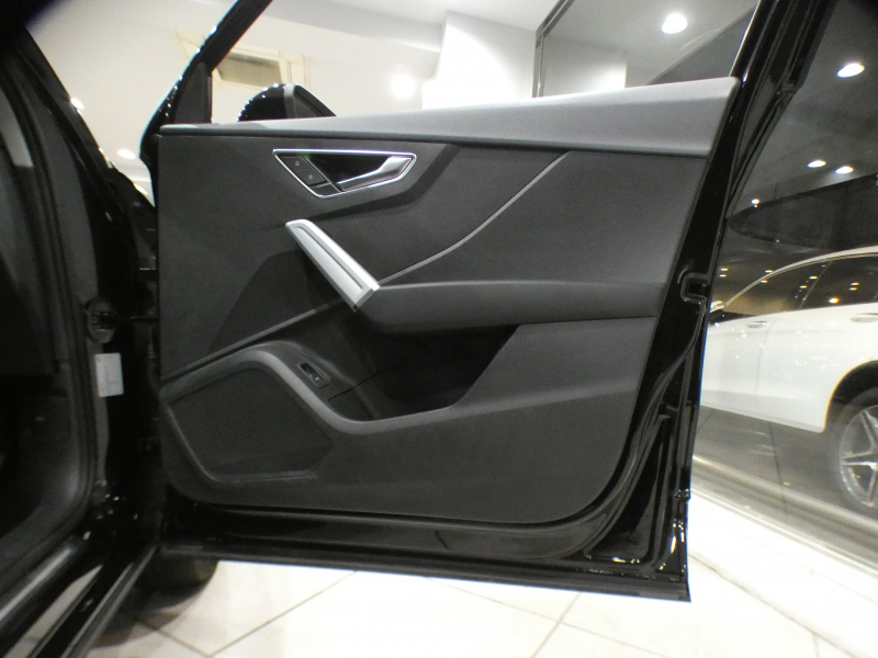 アウディ Q2 Q2 35TFSI ｼﾘﾝﾀﾞｰｵﾝﾃﾞﾝﾏﾝﾄﾞｽﾎﾟｰﾂ ｱｼｽﾀﾝｽPKG　ADVｷｰ 追ACC ﾚｰﾝ&ｻｲﾄﾞｱｼｽﾄ 灰革 ﾋｰﾀｰ MMIﾅﾋﾞ ﾊﾞｰﾁｬﾙCP ｽﾏｰﾄﾌｫﾝIF Bｶﾒﾗ PDC LEDﾗｲﾄ ｵｰﾄﾃｰﾙｹﾞｰﾄ 前後ﾄﾞﾗﾚｺ　2年保証