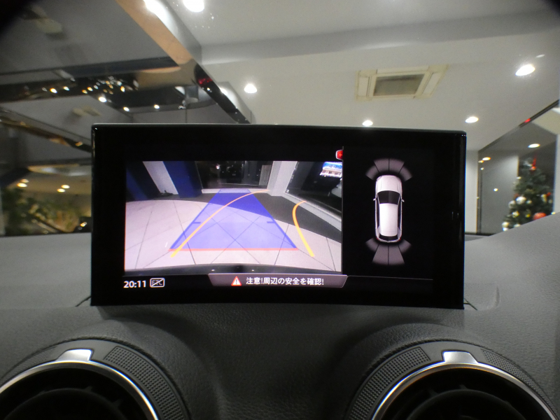 アウディ Q2 Q2 35TFSI ｼﾘﾝﾀﾞｰｵﾝﾃﾞﾝﾏﾝﾄﾞｽﾎﾟｰﾂ ｱｼｽﾀﾝｽPKG　ADVｷｰ 追ACC ﾚｰﾝ&ｻｲﾄﾞｱｼｽﾄ 灰革 ﾋｰﾀｰ MMIﾅﾋﾞ ﾊﾞｰﾁｬﾙCP ｽﾏｰﾄﾌｫﾝIF Bｶﾒﾗ PDC LEDﾗｲﾄ ｵｰﾄﾃｰﾙｹﾞｰﾄ 前後ﾄﾞﾗﾚｺ　2年保証