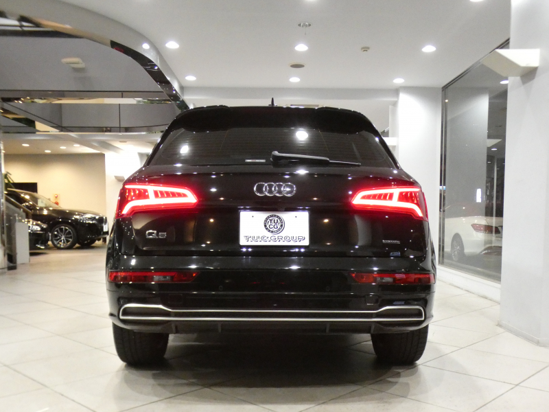 アウディ Q5 Q5 40TDIｸﾜﾄﾛｽﾎﾟｰﾂ Sﾗｲﾝ&ｱｼｽﾀﾝｽPKG　ADVｷｰ 追ACC ﾚｰﾝ&ｻｲﾄﾞｱｼｽﾄ ﾊﾟｰｸｱｼｽﾄ 半革 ﾋｰﾀｰ ☆ｻﾝﾙｰﾌ MMIﾅﾋﾞ ﾊﾞｰﾁｬﾙCP 全周ｶﾒﾗ PDC ｽﾏｰﾄﾌｫﾝIF ﾏﾄﾘｸｽLED ｱﾝﾋﾞｴﾝﾄﾗｲﾄ Sﾗｲﾝｴｸｽﾃﾘｱ OZ19ｲﾝﾁAW　2年保証