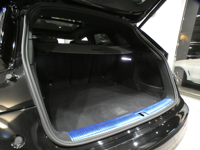 アウディ Q5 Q5 40TDIｸﾜﾄﾛｽﾎﾟｰﾂ Sﾗｲﾝ&ｱｼｽﾀﾝｽPKG　ADVｷｰ 追ACC ﾚｰﾝ&ｻｲﾄﾞｱｼｽﾄ ﾊﾟｰｸｱｼｽﾄ 半革 ﾋｰﾀｰ ☆ｻﾝﾙｰﾌ MMIﾅﾋﾞ ﾊﾞｰﾁｬﾙCP 全周ｶﾒﾗ PDC ｽﾏｰﾄﾌｫﾝIF ﾏﾄﾘｸｽLED ｱﾝﾋﾞｴﾝﾄﾗｲﾄ Sﾗｲﾝｴｸｽﾃﾘｱ OZ19ｲﾝﾁAW　2年保証