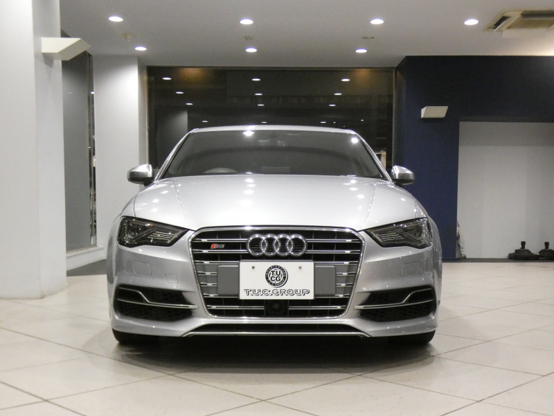 アウディ S3 S3ｾﾀﾞﾝ ﾚｻﾞｰ&LEDﾗｲﾄPKG　ADVｷｰ 追ACC ｱｳﾃﾞｨﾌﾟﾚｾﾝｽ 黒革 ﾋｰﾀｰ MMIﾅﾋﾞ Bｶﾒﾗ PDC LEDﾗｲﾄ 専用ｴｸｽﾃﾘｱ&18AW 285ps　2年保証