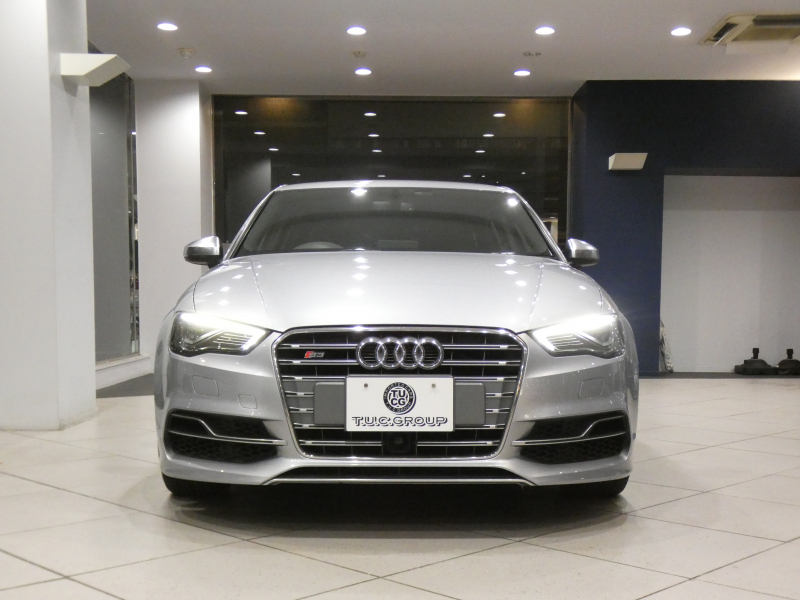 アウディ S3 S3ｾﾀﾞﾝ ﾚｻﾞｰ&LEDﾗｲﾄPKG　ADVｷｰ 追ACC ｱｳﾃﾞｨﾌﾟﾚｾﾝｽ 黒革 ﾋｰﾀｰ MMIﾅﾋﾞ Bｶﾒﾗ PDC LEDﾗｲﾄ 専用ｴｸｽﾃﾘｱ&18AW 285ps　2年保証