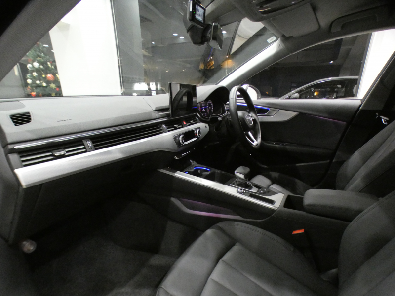 アウディ A4 A4 35TDIｱﾄﾞﾊﾞﾝｽﾄ ﾗｸﾞｼﾞｭｱﾘｰ&ﾊﾟｰｸｱｼｽﾄPKG　後期 追ACC ﾚｰﾝ&ｻｲﾄﾞｱｼｽﾄ ｱｳﾃﾞｨﾌﾟﾚｾﾝｽ 黒革 ﾋｰﾀｰ ﾀｯﾁｽｸﾘｰﾝMMIﾅﾋﾞ TV CarPlay 全周囲ｶﾒﾗ PDC ﾏﾄﾘｸｽLED ﾏﾙﾁｶﾗｰｱﾝﾋﾞｴﾝﾄﾗｲﾄ 　2年保証