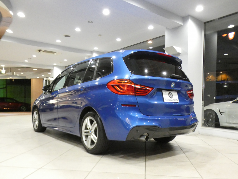 BMW 2シリーズ 218dｸﾞﾗﾝﾂｱﾗｰ Mｽﾎﾟｰﾂ ADｾｰﾌﾃｨPKG　ｺﾝﾌｫA 追従ACC 衝突軽減 ﾍｯﾄﾞｱｯﾌﾟDSP ﾍｷｻｺﾞﾝｸﾛｽｼｰﾄ iﾄﾞﾗｲﾌﾞﾅﾋﾞ(NBT-EVO) Bｶﾒﾗ Rｾﾝｻｰ LEDﾗｲﾄ ｵｰﾄﾃｰﾙｹﾞｰﾄ Mｽﾎﾟｰﾂｴｱﾛ&17AW　2年保証