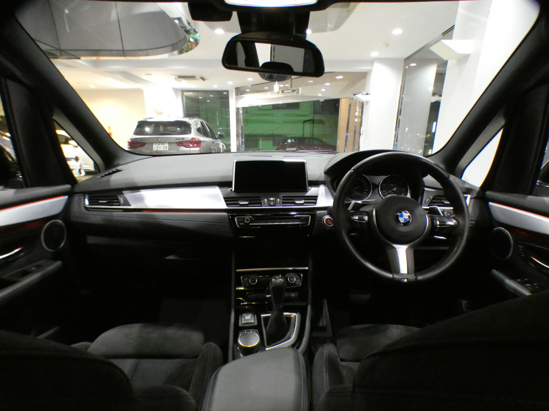 BMW 2シリーズ 218dｸﾞﾗﾝﾂｱﾗｰ Mｽﾎﾟｰﾂ ADｾｰﾌﾃｨPKG　ｺﾝﾌｫA 追従ACC 衝突軽減 ﾍｯﾄﾞｱｯﾌﾟDSP ﾍｷｻｺﾞﾝｸﾛｽｼｰﾄ iﾄﾞﾗｲﾌﾞﾅﾋﾞ(NBT-EVO) Bｶﾒﾗ Rｾﾝｻｰ LEDﾗｲﾄ ｵｰﾄﾃｰﾙｹﾞｰﾄ Mｽﾎﾟｰﾂｴｱﾛ&17AW　2年保証
