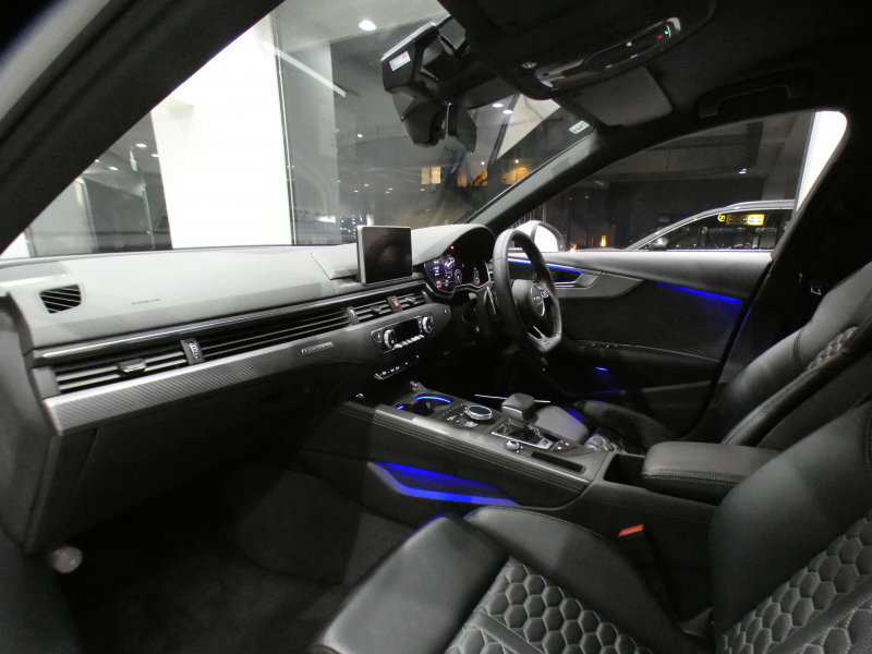 アウディ RS4アバント RS4ｱﾊﾞﾝﾄ 2.9TFSIｸﾜﾄﾛ ｱｼｽﾀﾝｽPKG　ADVｷｰ 追ACC ﾚｰﾝ&ｻｲﾄﾞｱｼｽﾄ ｱｳﾃﾞｨﾌﾟﾚｾﾝｽ 黒革 ﾋｰﾀｰ MMIﾅﾋﾞ ﾊﾞｰﾁｬﾙCP B&Oｻｳﾝﾄﾞ 全周囲ｶﾒﾗ PDC ﾏﾄﾘｸｽLED 専用ｴｸｽﾃﾘｱ&20AW 450ps　2年保証