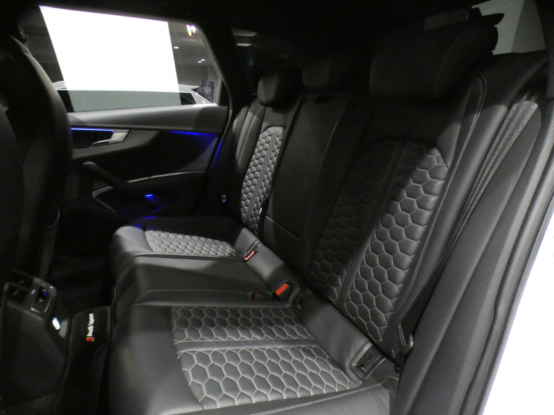 アウディ RS4アバント RS4ｱﾊﾞﾝﾄ 2.9TFSIｸﾜﾄﾛ ｱｼｽﾀﾝｽPKG　ADVｷｰ 追ACC ﾚｰﾝ&ｻｲﾄﾞｱｼｽﾄ ｱｳﾃﾞｨﾌﾟﾚｾﾝｽ 黒革 ﾋｰﾀｰ MMIﾅﾋﾞ ﾊﾞｰﾁｬﾙCP B&Oｻｳﾝﾄﾞ 全周囲ｶﾒﾗ PDC ﾏﾄﾘｸｽLED 専用ｴｸｽﾃﾘｱ&20AW 450ps　2年保証