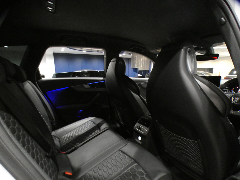 アウディ RS4アバント RS4ｱﾊﾞﾝﾄ 2.9TFSIｸﾜﾄﾛ ｱｼｽﾀﾝｽPKG　ADVｷｰ 追ACC ﾚｰﾝ&ｻｲﾄﾞｱｼｽﾄ ｱｳﾃﾞｨﾌﾟﾚｾﾝｽ 黒革 ﾋｰﾀｰ MMIﾅﾋﾞ ﾊﾞｰﾁｬﾙCP B&Oｻｳﾝﾄﾞ 全周囲ｶﾒﾗ PDC ﾏﾄﾘｸｽLED 専用ｴｸｽﾃﾘｱ&20AW 450ps　2年保証