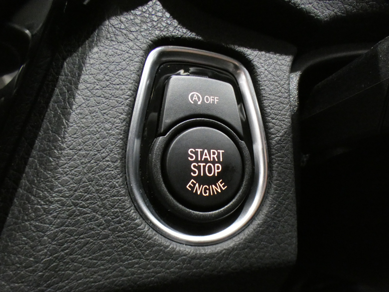 BMW Mシリーズ M3 MDCT　後期 ﾚｰﾝCHW ｸﾙｺﾝ 黒革 ﾋｰﾀｰ iﾄﾞﾗｲﾌﾞﾅﾋﾞ(第6世代ﾀｯﾁP対応) ☆harmank Bｶﾒﾗ PDC LEDﾗｲﾄ&ﾃｰﾙﾗﾝﾌﾟ 専用ｴｸｽﾃﾘｱ&19AW 431ps　2年保証