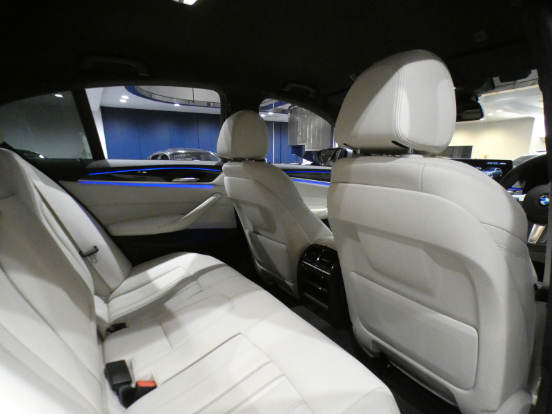 BMW 5シリーズ 523i Mｽﾎﾟｰﾂ ﾊｲﾗｲﾝ&ｲﾉﾍﾞｰｼｮﾝPKG　ｺﾝﾌｫA Dｱｼｽﾄ+ 追ACC ﾚｰﾝCHW 衝突軽減 白革 全席ﾋｰﾀｰ iﾄﾞﾗｲﾌﾞﾅﾋﾞ(第6世代ﾀｯﾁP対応) 全周囲ｶﾒﾗ PDC LEDﾗｲﾄ ｵｰﾄﾄﾗﾝｸ Mｽﾎﾟｰﾂｴｱﾛ&19AW　2年保証