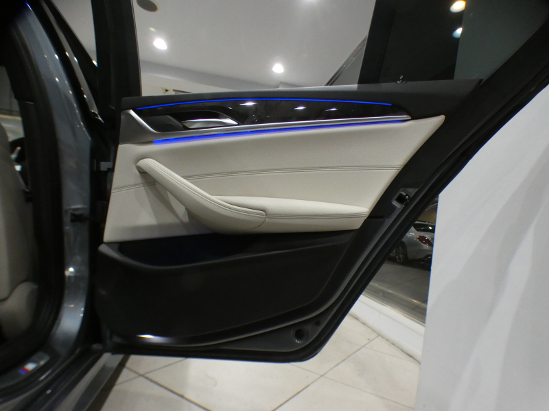 BMW 5シリーズ 523i Mｽﾎﾟｰﾂ ﾊｲﾗｲﾝ&ｲﾉﾍﾞｰｼｮﾝPKG　ｺﾝﾌｫA Dｱｼｽﾄ+ 追ACC ﾚｰﾝCHW 衝突軽減 白革 全席ﾋｰﾀｰ iﾄﾞﾗｲﾌﾞﾅﾋﾞ(第6世代ﾀｯﾁP対応) 全周囲ｶﾒﾗ PDC LEDﾗｲﾄ ｵｰﾄﾄﾗﾝｸ Mｽﾎﾟｰﾂｴｱﾛ&19AW　2年保証