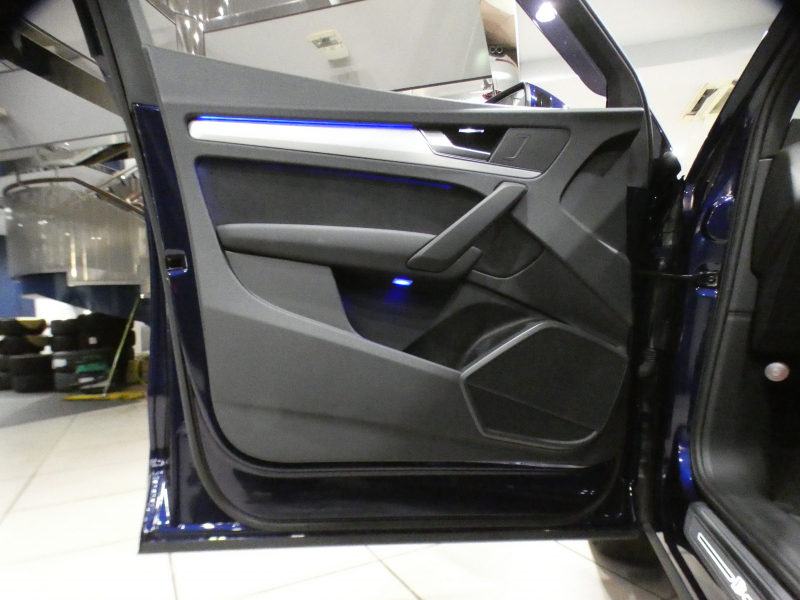 アウディ Q5 Q5 2.0TFSIｸﾜﾄﾛｽﾎﾟｰﾂ Sﾗｲﾝ&ｱｼｽﾀﾝｽPKG　☆1ｵｰﾅｰ ADVｷｰ 追ACC ﾚｰﾝ&ｻｲﾄﾞｱｼｽﾄ ﾊﾟｰｸｱｼｽﾄ 半革 全席ﾋｰﾀｰ MMIﾅﾋﾞ ﾊﾞｰﾁｬﾙCP 全周ｶﾒﾗ PDC ﾃﾞｼﾞﾀﾙﾐﾗｰ  ﾏﾄﾘｸｽLED ｱﾝﾋﾞｴﾝﾄﾗｲﾄ Sﾗｲﾝｴｸｽﾃﾘｱ&19AW　2年保証