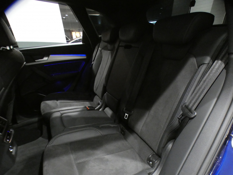 アウディ Q5 Q5 2.0TFSIｸﾜﾄﾛｽﾎﾟｰﾂ Sﾗｲﾝ&ｱｼｽﾀﾝｽPKG　☆1ｵｰﾅｰ ADVｷｰ 追ACC ﾚｰﾝ&ｻｲﾄﾞｱｼｽﾄ ﾊﾟｰｸｱｼｽﾄ 半革 全席ﾋｰﾀｰ MMIﾅﾋﾞ ﾊﾞｰﾁｬﾙCP 全周ｶﾒﾗ PDC ﾃﾞｼﾞﾀﾙﾐﾗｰ  ﾏﾄﾘｸｽLED ｱﾝﾋﾞｴﾝﾄﾗｲﾄ Sﾗｲﾝｴｸｽﾃﾘｱ&19AW　2年保証