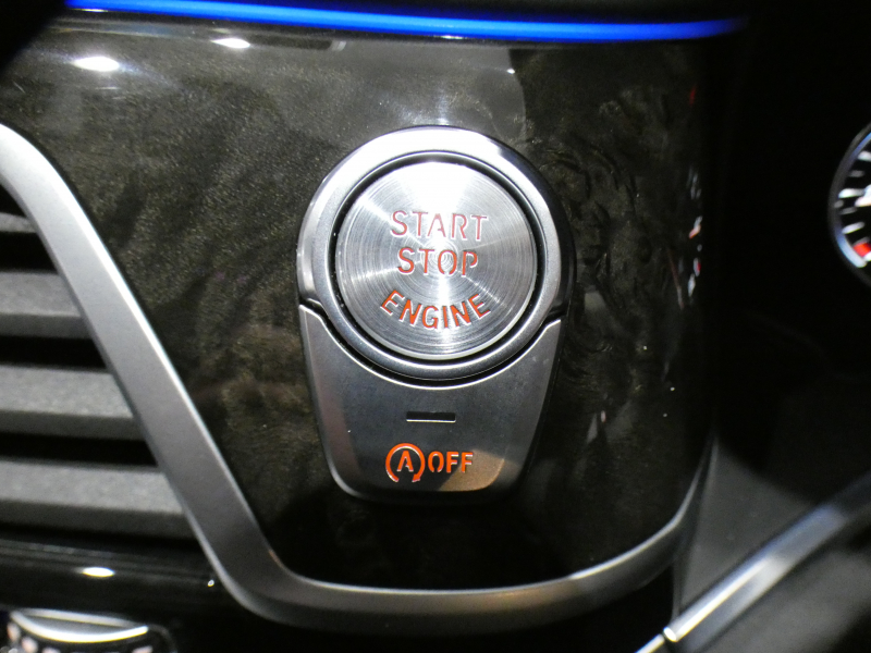 BMW 7シリーズ 740i ﾌﾟﾗｽPKG　☆有償色 ｺﾝﾌｫA Dｱｼｽﾄ+ 追ACC ﾚｰﾝCHW 衝突軽減 黒革 全席ﾋｰﾀｰ ﾏｯｻｰｼﾞ ｻﾝﾙｰﾌ iﾄﾞﾗｲﾌﾞﾅﾋﾞ(第6世代ﾀｯﾁP対応) 全周囲ｶﾒﾗ PDC ☆ﾚｰｻﾞｰﾗｲﾄ ｵｰﾄﾄﾗﾝｸ ﾛﾜﾘﾝｸﾞKIT 20AW　2年保証