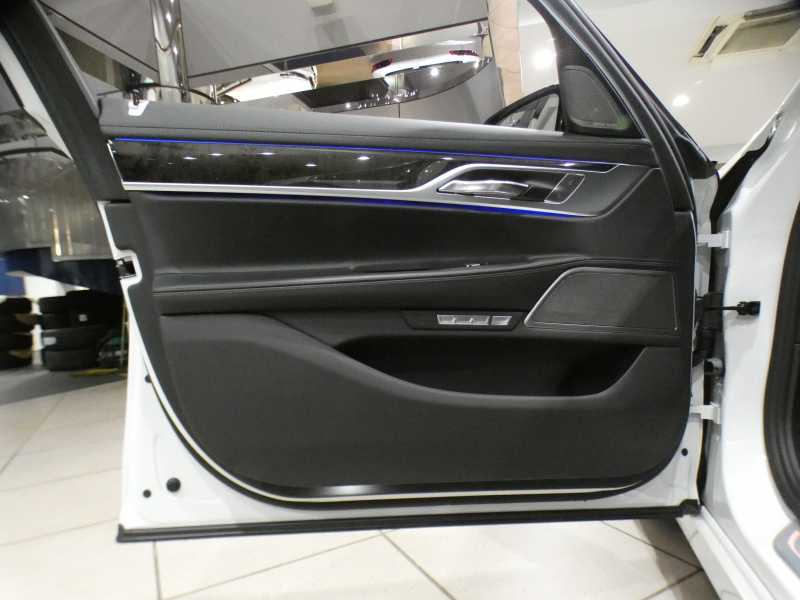 BMW 7シリーズ 740i ﾌﾟﾗｽPKG　☆有償色 ｺﾝﾌｫA Dｱｼｽﾄ+ 追ACC ﾚｰﾝCHW 衝突軽減 黒革 全席ﾋｰﾀｰ ﾏｯｻｰｼﾞ ｻﾝﾙｰﾌ iﾄﾞﾗｲﾌﾞﾅﾋﾞ(第6世代ﾀｯﾁP対応) 全周囲ｶﾒﾗ PDC ☆ﾚｰｻﾞｰﾗｲﾄ ｵｰﾄﾄﾗﾝｸ ﾛﾜﾘﾝｸﾞKIT 20AW　2年保証