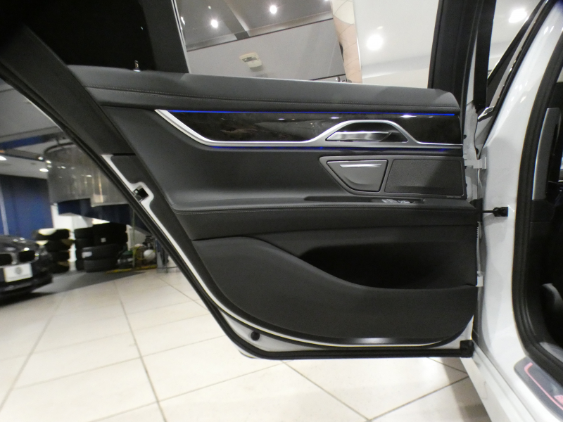 BMW 7シリーズ 740i ﾌﾟﾗｽPKG　☆有償色 ｺﾝﾌｫA Dｱｼｽﾄ+ 追ACC ﾚｰﾝCHW 衝突軽減 黒革 全席ﾋｰﾀｰ ﾏｯｻｰｼﾞ ｻﾝﾙｰﾌ iﾄﾞﾗｲﾌﾞﾅﾋﾞ(第6世代ﾀｯﾁP対応) 全周囲ｶﾒﾗ PDC ☆ﾚｰｻﾞｰﾗｲﾄ ｵｰﾄﾄﾗﾝｸ ﾛﾜﾘﾝｸﾞKIT 20AW　2年保証