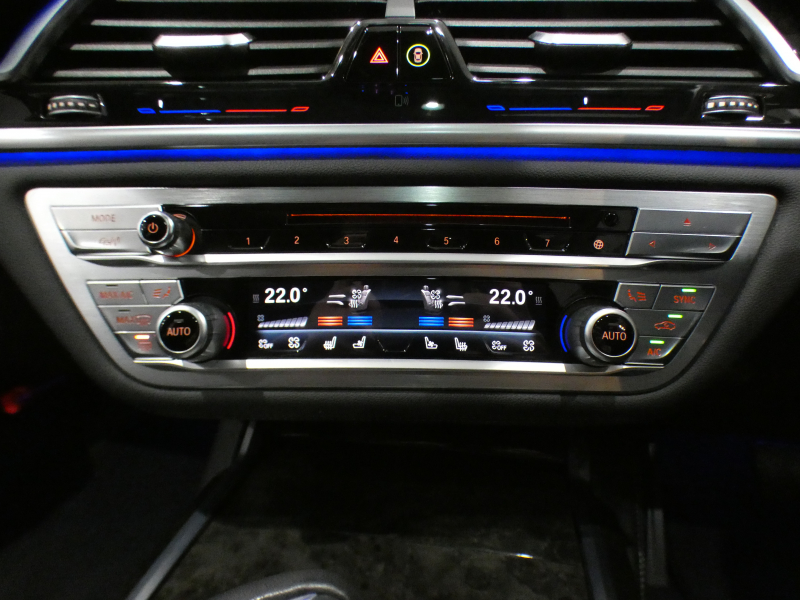 BMW 7シリーズ 740i ﾌﾟﾗｽPKG　☆有償色 ｺﾝﾌｫA Dｱｼｽﾄ+ 追ACC ﾚｰﾝCHW 衝突軽減 黒革 全席ﾋｰﾀｰ ﾏｯｻｰｼﾞ ｻﾝﾙｰﾌ iﾄﾞﾗｲﾌﾞﾅﾋﾞ(第6世代ﾀｯﾁP対応) 全周囲ｶﾒﾗ PDC ☆ﾚｰｻﾞｰﾗｲﾄ ｵｰﾄﾄﾗﾝｸ ﾛﾜﾘﾝｸﾞKIT 20AW　2年保証