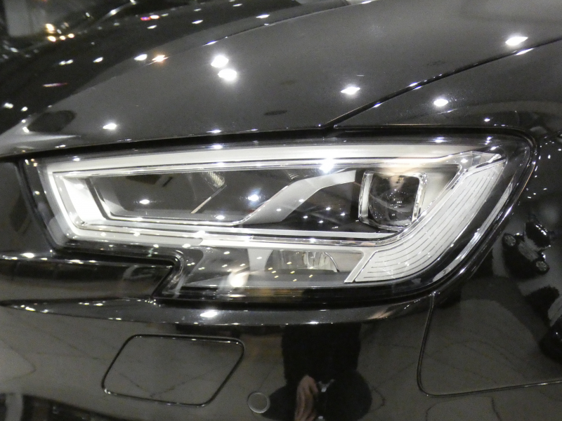 アウディ A3スポーツバック A3ｽﾎﾟｰﾂﾊﾞｯｸ 1.4TFSI Sﾗｲﾝ&ｱｼｽﾀﾝｽPKG　ADVｷｰ 追ACC ﾚｰﾝ&ｻｲﾄﾞｱｼｽﾄ 衝突軽減 半革 ﾋｰﾀｰ MMIﾅﾋﾞ ﾊﾞｰﾁｬﾙCP Bｶﾒﾗ PDC ｽﾏｰﾄﾌｫﾝIF LEDﾗｲﾄ Sﾗｲﾝｴｸｽﾃﾘｱ&18AW　2年保証