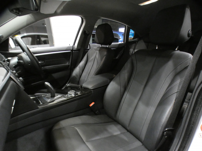 BMW 4シリーズ 420iｸﾞﾗﾝｸｰﾍﾟ ﾗｸﾞｼﾞｭｱﾘｰ　ｺﾝﾌｫA 追ACC ﾚｰﾝDW 衝突軽減 黒革 ﾋｰﾀｰ iﾄﾞﾗｲﾌﾞﾅﾋﾞ(NBT-EVO) Bｶﾒﾗ PDC ｷｾﾉﾝ ｵｰﾄﾃｰﾙｹﾞｰﾄ ﾗｸﾞｼﾞｭｱﾘｰ専用ｴｸｽﾃﾘｱ&18AW　2年保証