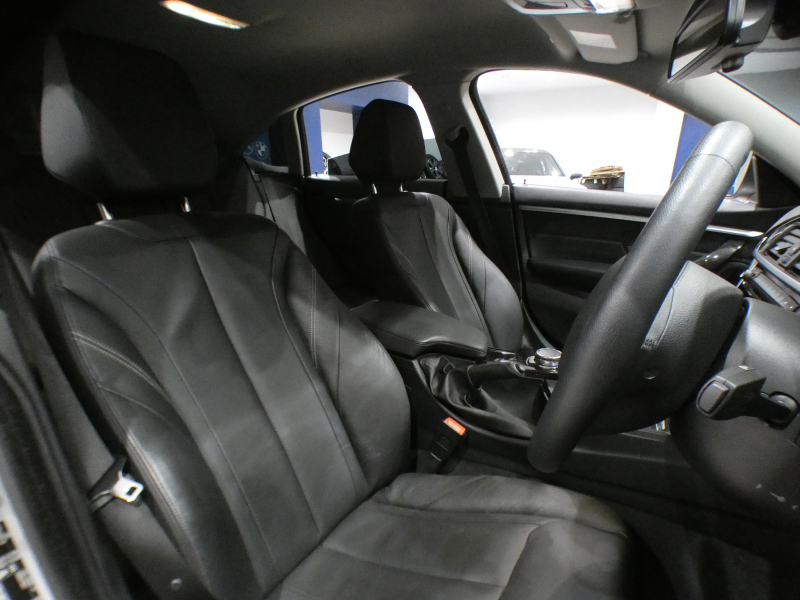 BMW 4シリーズ 420iｸﾞﾗﾝｸｰﾍﾟ ﾗｸﾞｼﾞｭｱﾘｰ　ｺﾝﾌｫA 追ACC ﾚｰﾝDW 衝突軽減 黒革 ﾋｰﾀｰ iﾄﾞﾗｲﾌﾞﾅﾋﾞ(NBT-EVO) Bｶﾒﾗ PDC ｷｾﾉﾝ ｵｰﾄﾃｰﾙｹﾞｰﾄ ﾗｸﾞｼﾞｭｱﾘｰ専用ｴｸｽﾃﾘｱ&18AW　2年保証