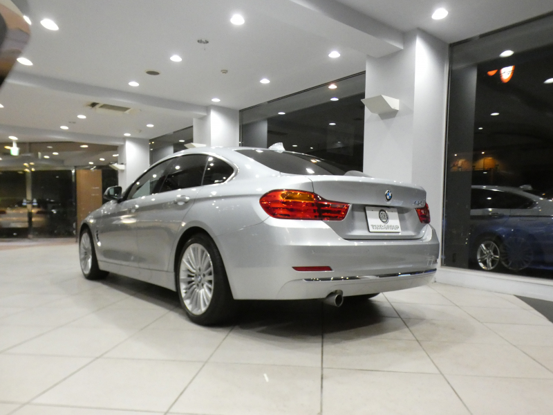 BMW 4シリーズ 420iｸﾞﾗﾝｸｰﾍﾟ ﾗｸﾞｼﾞｭｱﾘｰ　ｺﾝﾌｫA 追ACC ﾚｰﾝDW 衝突軽減 黒革 ﾋｰﾀｰ iﾄﾞﾗｲﾌﾞﾅﾋﾞ(NBT-EVO) Bｶﾒﾗ PDC ｷｾﾉﾝ ｵｰﾄﾃｰﾙｹﾞｰﾄ ﾗｸﾞｼﾞｭｱﾘｰ専用ｴｸｽﾃﾘｱ&18AW　2年保証