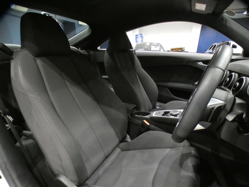 アウディ TTクーペ TTｸｰﾍﾟ 2.0TFSIｸﾜﾄﾛ ｽﾀｲﾙ+　☆限定車 1ｵｰﾅｰ ｻｲﾄﾞｱｼｽﾄ ｴﾌｪｸﾄｸﾛｽｼｰﾄ MMIﾅﾋﾞ ﾊﾞｰﾁｬﾙCP ｽﾏｰﾄﾌｫﾝIF Bｶﾒﾗ PDC ﾏﾄﾘｸｽLED 純正前後Dﾚｺ Sﾗｲﾝｴｸｽﾃﾘｱ 19AW　2年保証