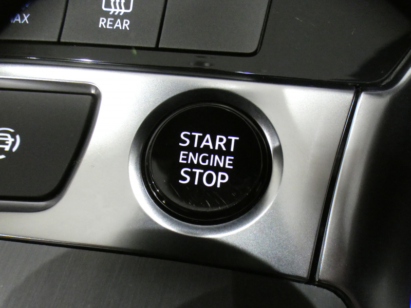 アウディ A6アバント A6ｱﾊﾞﾝﾄ 45TFSIｸﾜﾄﾛｽﾎﾟｰﾂ Sﾗｲﾝ&ﾌﾞﾗｯｸｽﾀｲﾘﾝｸﾞPKG　ADVｷｰ 追ACC ｻｲﾄﾞｱｼｽﾄ ｱｳﾃﾞｨﾌﾟﾚｾﾝｽ 黒革 ﾀｯﾁﾚｽﾎﾟﾝｽ付MMIﾅﾋﾞTV  carplay 全周囲ｶﾒﾗ PDC HDﾏﾄﾘｸｽLED ｱﾝﾋﾞｴﾝﾄﾗｲﾄ Sﾗｲﾝｴｸｽﾃﾘｱ&19AW　2年保証