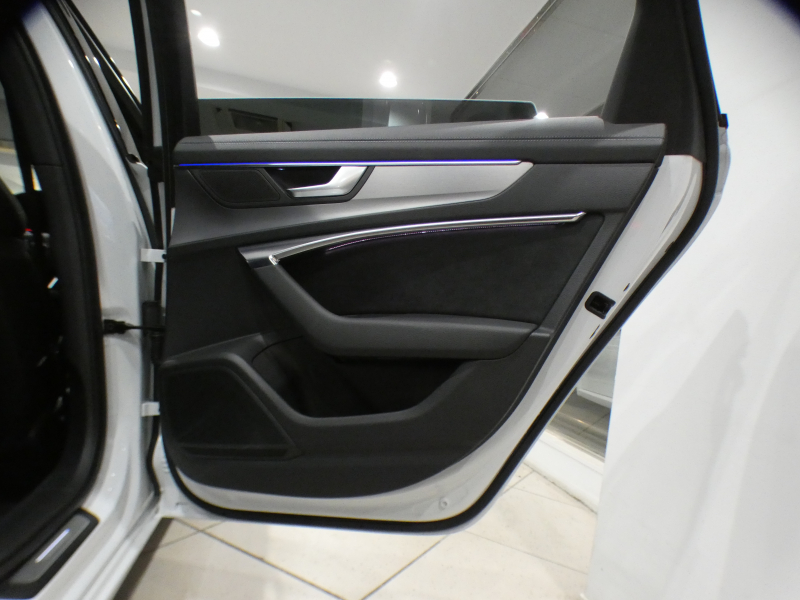 アウディ A6アバント A6ｱﾊﾞﾝﾄ 45TFSIｸﾜﾄﾛｽﾎﾟｰﾂ Sﾗｲﾝ&ﾌﾞﾗｯｸｽﾀｲﾘﾝｸﾞPKG　ADVｷｰ 追ACC ｻｲﾄﾞｱｼｽﾄ ｱｳﾃﾞｨﾌﾟﾚｾﾝｽ 黒革 ﾀｯﾁﾚｽﾎﾟﾝｽ付MMIﾅﾋﾞTV  carplay 全周囲ｶﾒﾗ PDC HDﾏﾄﾘｸｽLED ｱﾝﾋﾞｴﾝﾄﾗｲﾄ Sﾗｲﾝｴｸｽﾃﾘｱ&19AW　2年保証