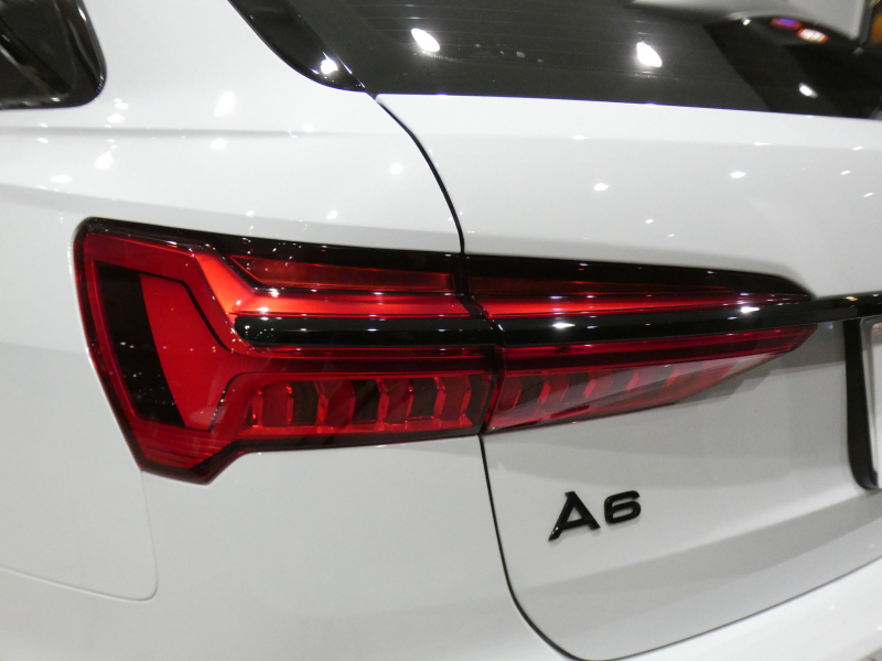 アウディ A6アバント A6ｱﾊﾞﾝﾄ 45TFSIｸﾜﾄﾛｽﾎﾟｰﾂ Sﾗｲﾝ&ﾌﾞﾗｯｸｽﾀｲﾘﾝｸﾞPKG　ADVｷｰ 追ACC ｻｲﾄﾞｱｼｽﾄ ｱｳﾃﾞｨﾌﾟﾚｾﾝｽ 黒革 ﾀｯﾁﾚｽﾎﾟﾝｽ付MMIﾅﾋﾞTV  carplay 全周囲ｶﾒﾗ PDC HDﾏﾄﾘｸｽLED ｱﾝﾋﾞｴﾝﾄﾗｲﾄ Sﾗｲﾝｴｸｽﾃﾘｱ&19AW　2年保証