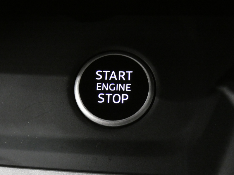 アウディ Q3 Q3 35TDIｸﾜﾄﾛ ｱﾄﾞﾊﾞﾝｽ ﾗｸﾞｼﾞｭｱﾘｰ&ｱｼｽﾀﾝｽPKG　1ｵｰﾅｰ ADVｷｰ 追ACC ﾚｰﾝ&ｻｲﾄﾞｱｼｽﾄ 黒革 ﾋｰﾀｰ ﾀｯﾁﾚｽﾎﾟﾝｽ付MMIﾅﾋﾞ 全周囲ｶﾒﾗ PDC ｱﾝﾋﾞｴﾝﾄﾗｲﾄ LEDﾗｲﾄ 純正前後Dﾚｺ 18AW　2年保証