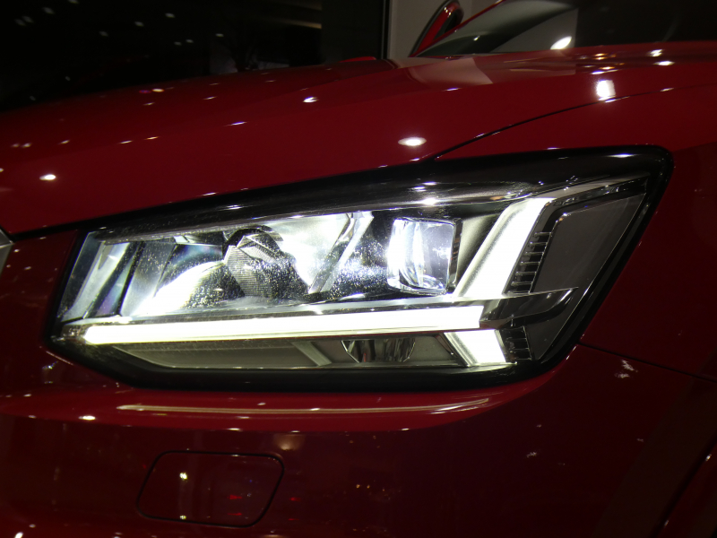 アウディ Q2 Q2 30TFSIｽﾎﾟｰﾂ ｱｼｽﾀﾝｽPKG　ADVｷｰ 追ACC ﾚｰﾝ&ｻｲﾄﾞｱｼｽﾄ 黒革 ﾋｰﾀｰ MMIﾅﾋﾞ ﾊﾞｰﾁｬﾙCP ｽﾏｰﾄﾌｫﾝIF Bｶﾒﾗ PDC LEDﾗｲﾄ ｵｰﾄﾃｰﾙｹﾞｰﾄ 前後ﾄﾞﾗﾚｺ　2年保証