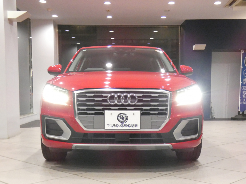 アウディ Q2 Q2 30TFSIｽﾎﾟｰﾂ ｱｼｽﾀﾝｽPKG　ADVｷｰ 追ACC ﾚｰﾝ&ｻｲﾄﾞｱｼｽﾄ 黒革 ﾋｰﾀｰ MMIﾅﾋﾞ ﾊﾞｰﾁｬﾙCP ｽﾏｰﾄﾌｫﾝIF Bｶﾒﾗ PDC LEDﾗｲﾄ ｵｰﾄﾃｰﾙｹﾞｰﾄ 前後ﾄﾞﾗﾚｺ　2年保証