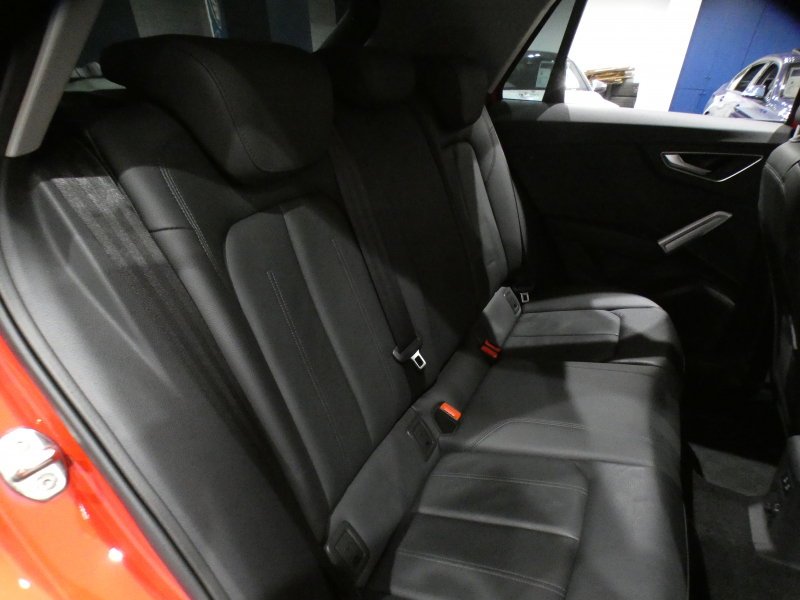 アウディ Q2 Q2 30TFSIｽﾎﾟｰﾂ ｱｼｽﾀﾝｽPKG　ADVｷｰ 追ACC ﾚｰﾝ&ｻｲﾄﾞｱｼｽﾄ 黒革 ﾋｰﾀｰ MMIﾅﾋﾞ ﾊﾞｰﾁｬﾙCP ｽﾏｰﾄﾌｫﾝIF Bｶﾒﾗ PDC LEDﾗｲﾄ ｵｰﾄﾃｰﾙｹﾞｰﾄ 前後ﾄﾞﾗﾚｺ　2年保証