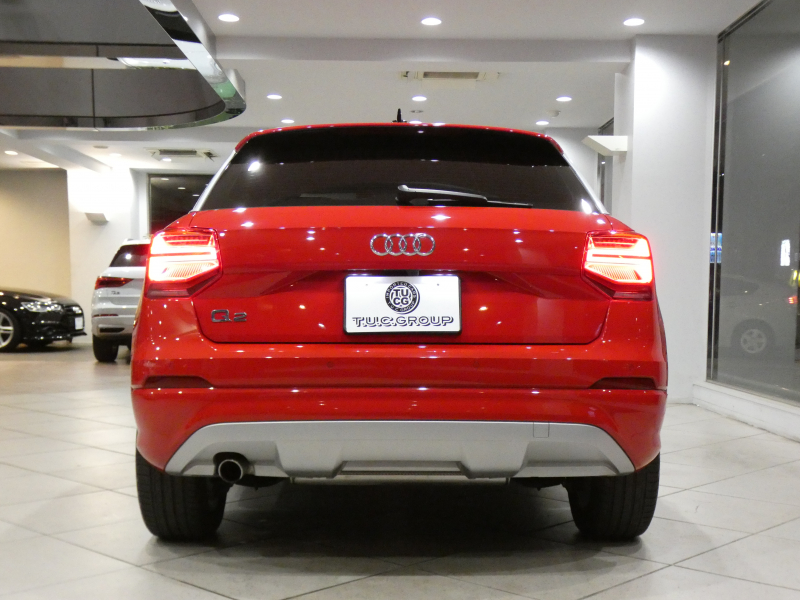 アウディ Q2 Q2 30TFSIｽﾎﾟｰﾂ ｱｼｽﾀﾝｽPKG　ADVｷｰ 追ACC ﾚｰﾝ&ｻｲﾄﾞｱｼｽﾄ 黒革 ﾋｰﾀｰ MMIﾅﾋﾞ ﾊﾞｰﾁｬﾙCP ｽﾏｰﾄﾌｫﾝIF Bｶﾒﾗ PDC LEDﾗｲﾄ ｵｰﾄﾃｰﾙｹﾞｰﾄ 前後ﾄﾞﾗﾚｺ　2年保証