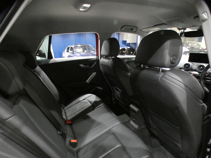 アウディ Q2 Q2 30TFSIｽﾎﾟｰﾂ ｱｼｽﾀﾝｽPKG　ADVｷｰ 追ACC ﾚｰﾝ&ｻｲﾄﾞｱｼｽﾄ 黒革 ﾋｰﾀｰ MMIﾅﾋﾞ ﾊﾞｰﾁｬﾙCP ｽﾏｰﾄﾌｫﾝIF Bｶﾒﾗ PDC LEDﾗｲﾄ ｵｰﾄﾃｰﾙｹﾞｰﾄ 前後ﾄﾞﾗﾚｺ　2年保証